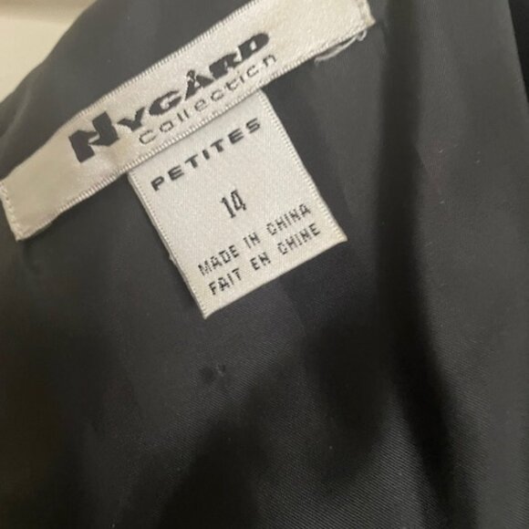 Nygard Collection  - VTG  - black – sheath dress  - fully lined -size 14P - Picture 9 of 9